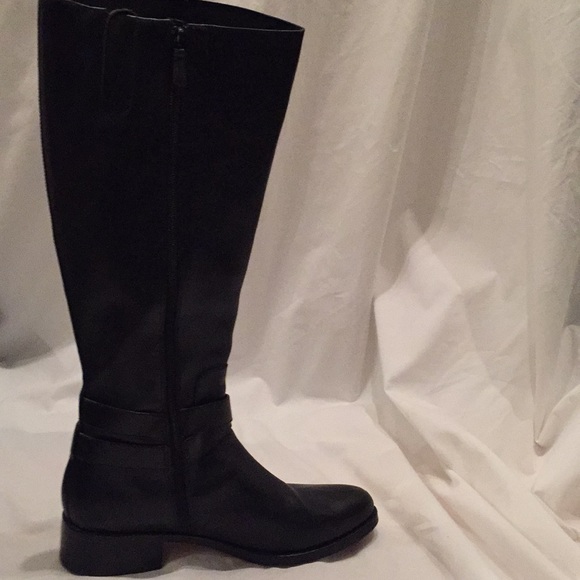 Cole Haan almost new riding boots - Picture 4 of 8
